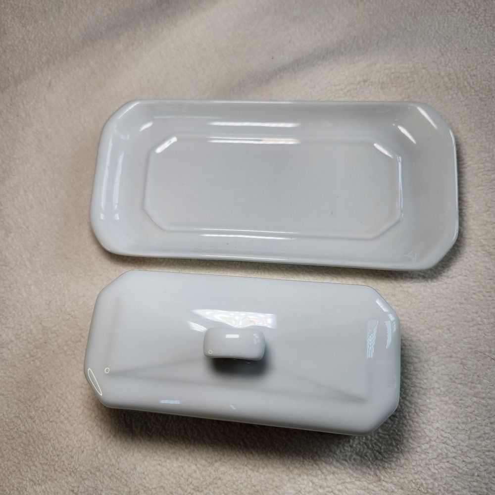 PILLIVUYT Covered Butter Dish 1/4 Lb Culinaire White Porcelain France Classic - Picture 2 of 5